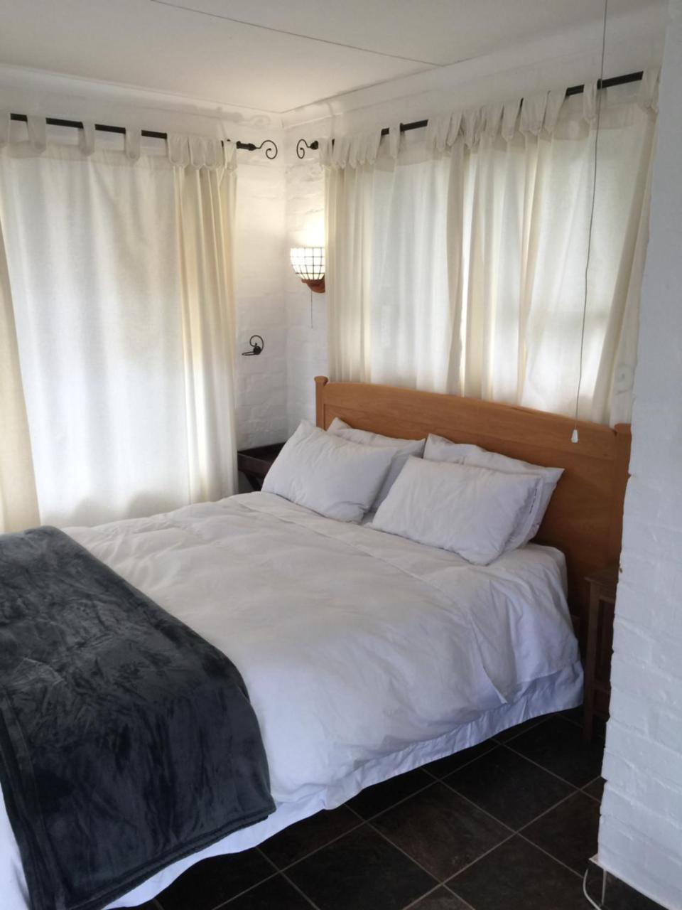 Stone'S Throw Hermanus Exterior foto